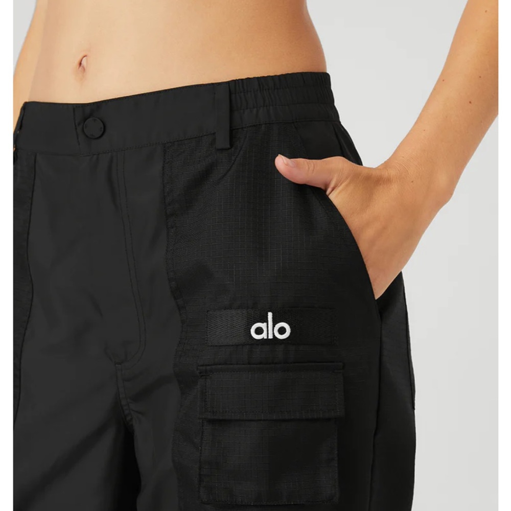 Alo Blaze Pant size small black